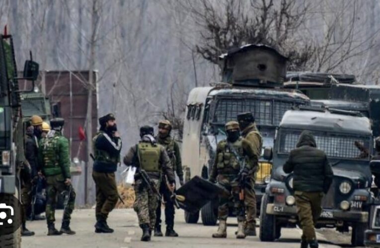 2 soldiers, two porters killed in terrorists attack in Baramulla