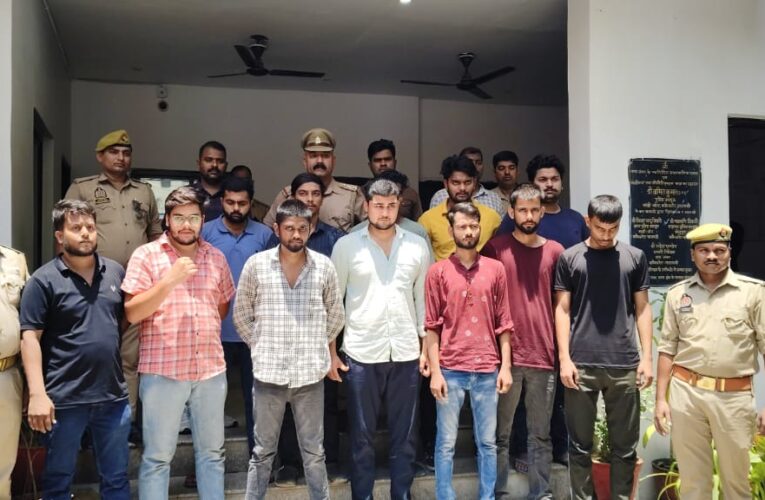 वाराणसी: एस्कोवार कैफे में मारपीट करने वाले 14 आरोपी गिरफ्तार, 6 बाइकें सीज