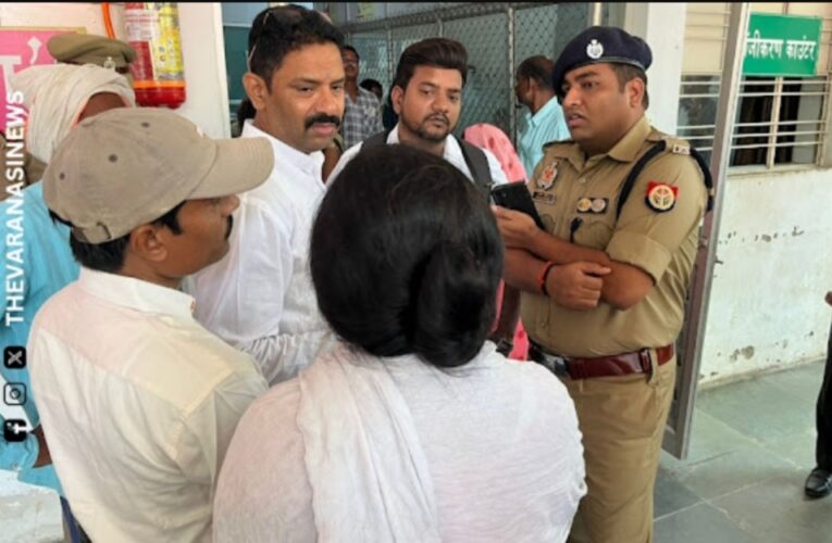 वाराणसी में करंट लगने से एक ही परिवार के तीन लोगों की दर्दनाक मौत, इलाके में पसरा मातम